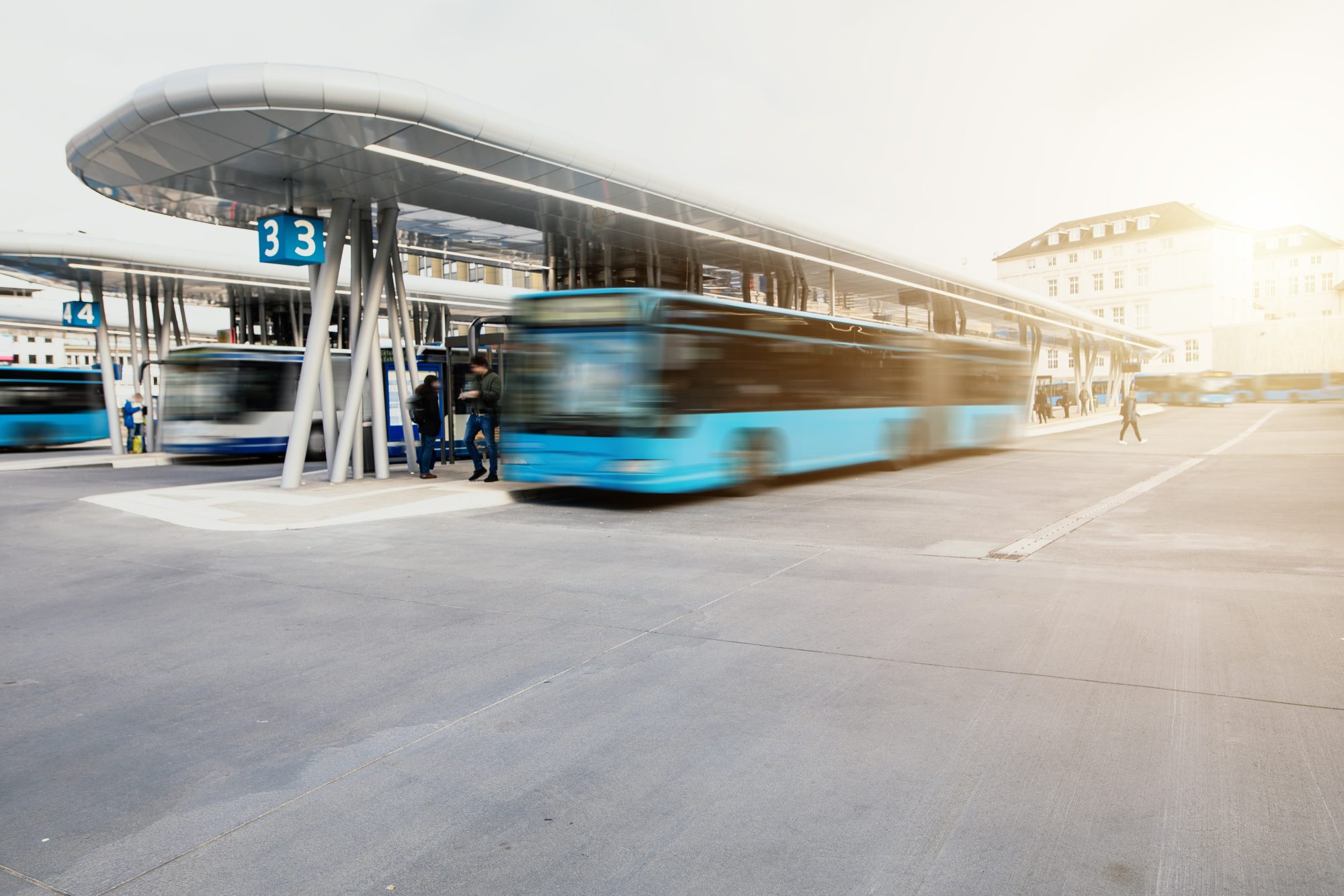 Immigrant Women and Children Continue to be Taken to Tucson Bus Stations